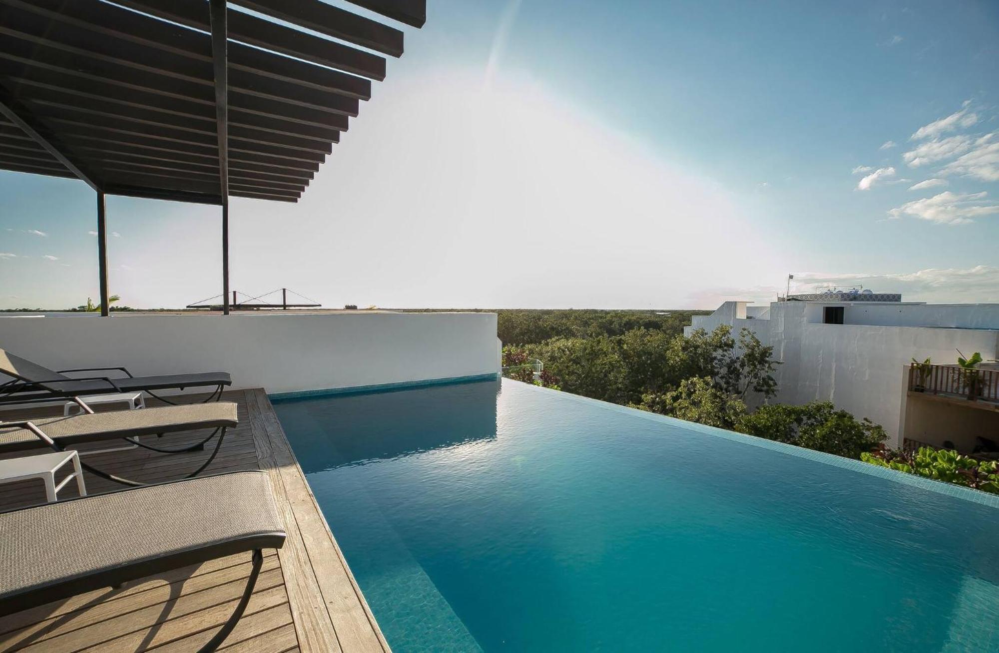 Comfortable, Spacious Penthouse - 2 Bedrooms - 7 People