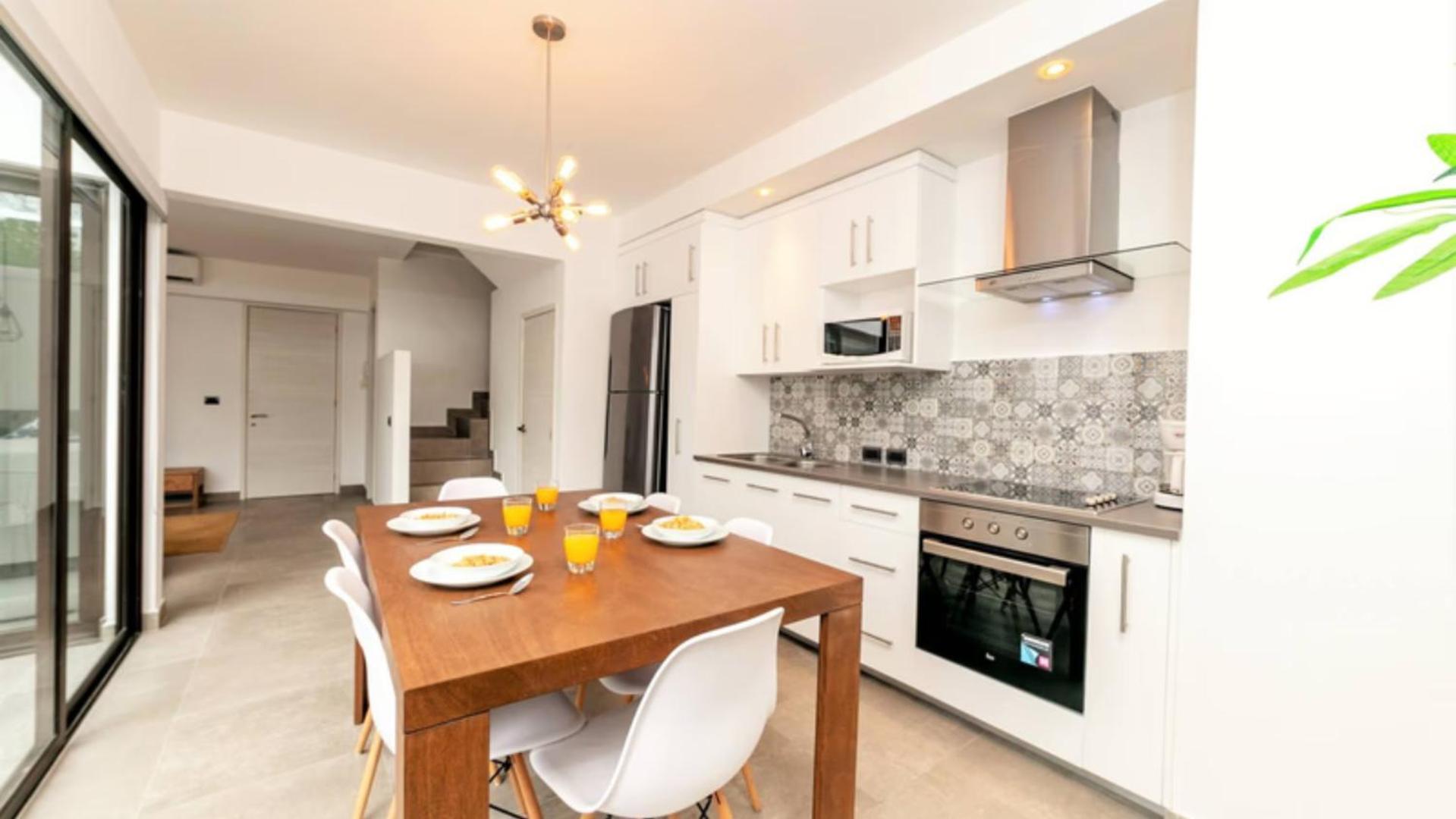 Comfortable, Spacious Penthouse - 2 Bedrooms - 7 People Apartment *